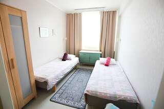 Отели типа «постель и завтрак» Bed&Breakfast Tuure Турку Двухместный номер с 2 отдельными кроватями и общей ванной комнатой-2