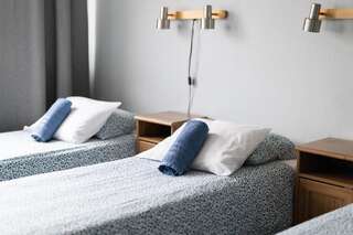 Отели типа «постель и завтрак» Bed&Breakfast Tuure Турку Четырехместный номер с общей ванной комнатой-2